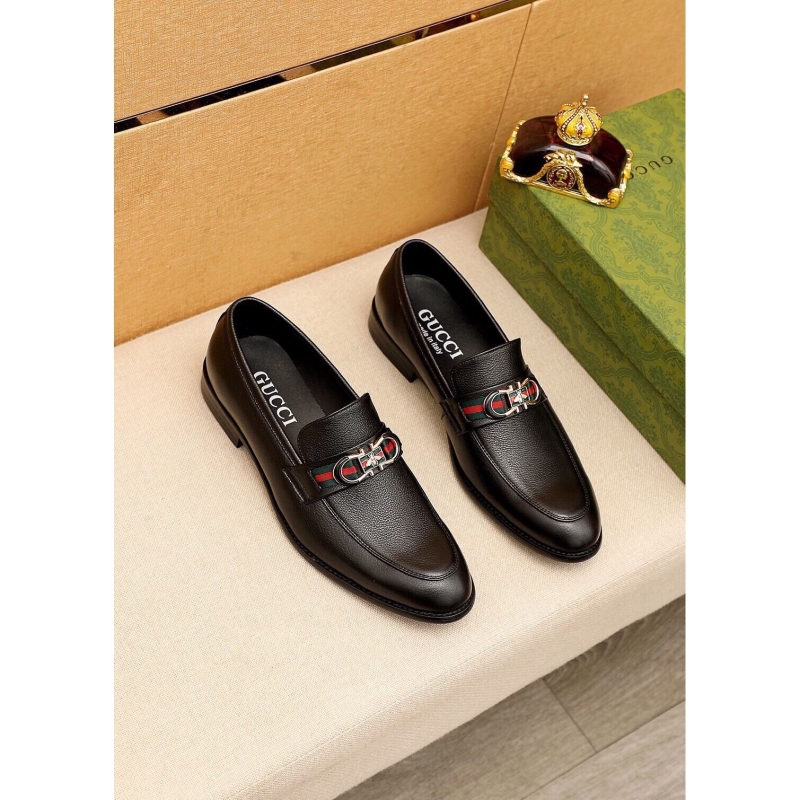 G*u*i leather shoes